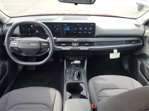 Certified 2025 Kia K4 EX image 18