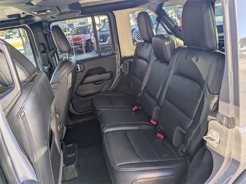 Used 2022 Jeep Wrangler Unlimited Sahara w/ Cold Weather Group image 14