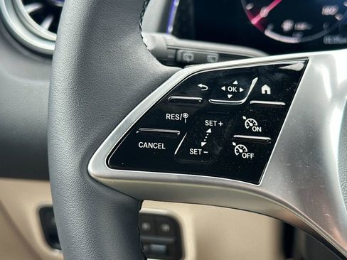 New 2025 Mercedes-Benz GLB 250 4MATIC image 25