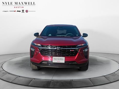 Used 2025 Chevrolet Trax RS w/ Driver Confidence Package image 18