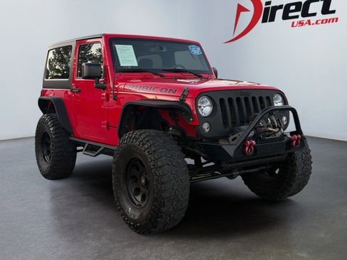 Used 2015 Jeep Wrangler Rubicon w/ Power Convenience Group image 3