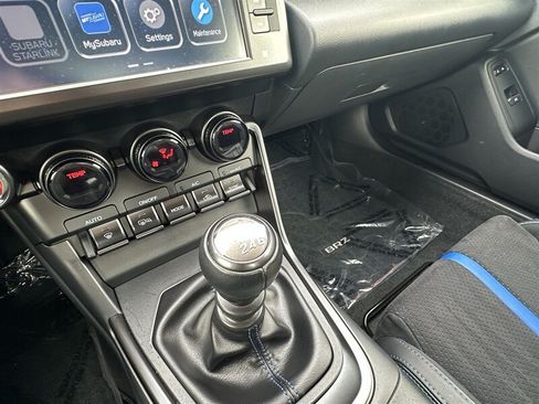 Used 2025 Subaru BRZ tS RWD image 13