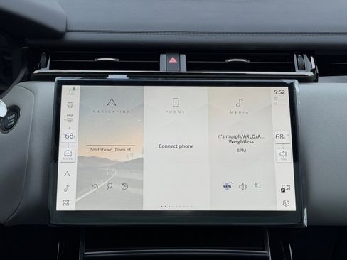 New 2026 Land Rover Range Rover Velar Dynamic SE AWD/4WD image 14
