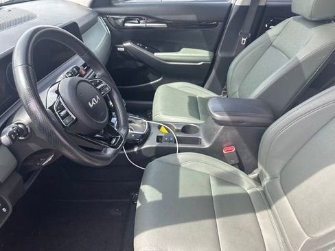 Used 2024 Kia Seltos SX w/ SX Sunroof Package image 12