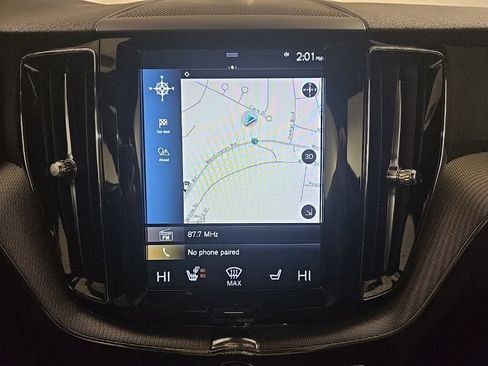 Used 2018 Volvo XC60 T6 R-Design w/ Convenience Package image 17