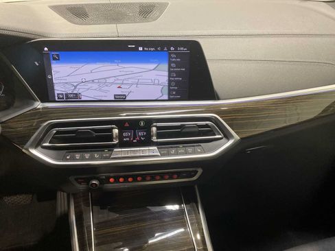 Used 2020 BMW X5 xDrive40i w/ Convenience Package AWD/4WD image 16