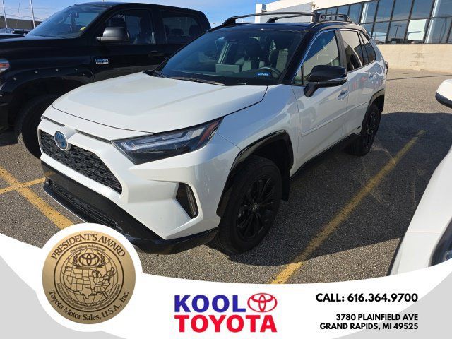 Used 2024 Toyota RAV4 XSE w/ Weather Package AWD/4WD image 1