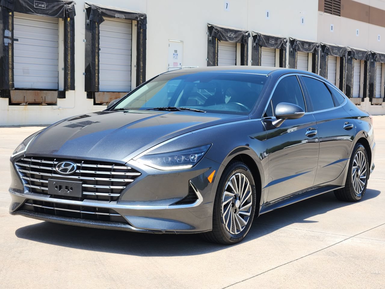 Used 2023 Hyundai Sonata SEL w/ Cargo Package FWD image 2