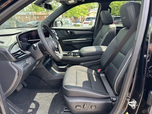 New 2026 Buick Enclave Sport Touring w/ Power Package FWD image 9