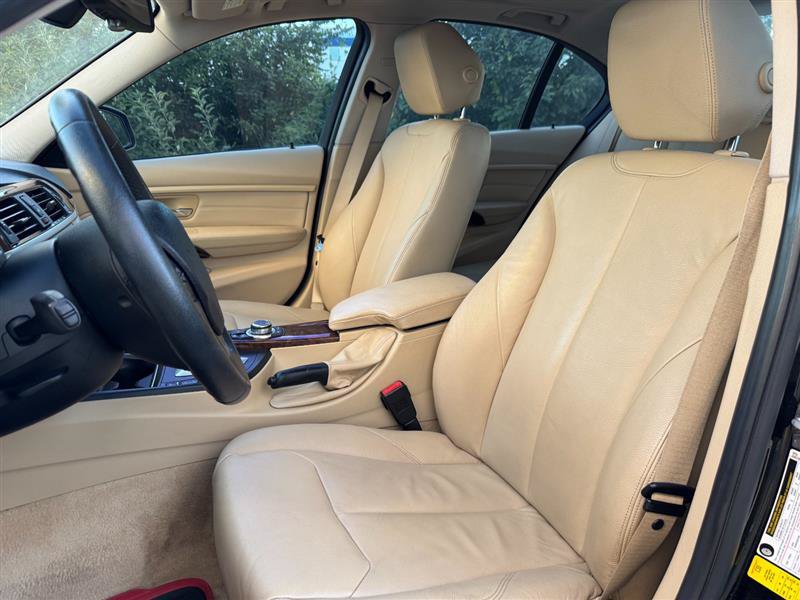 Used 2013 BMW 335i Sedan RWD image 19