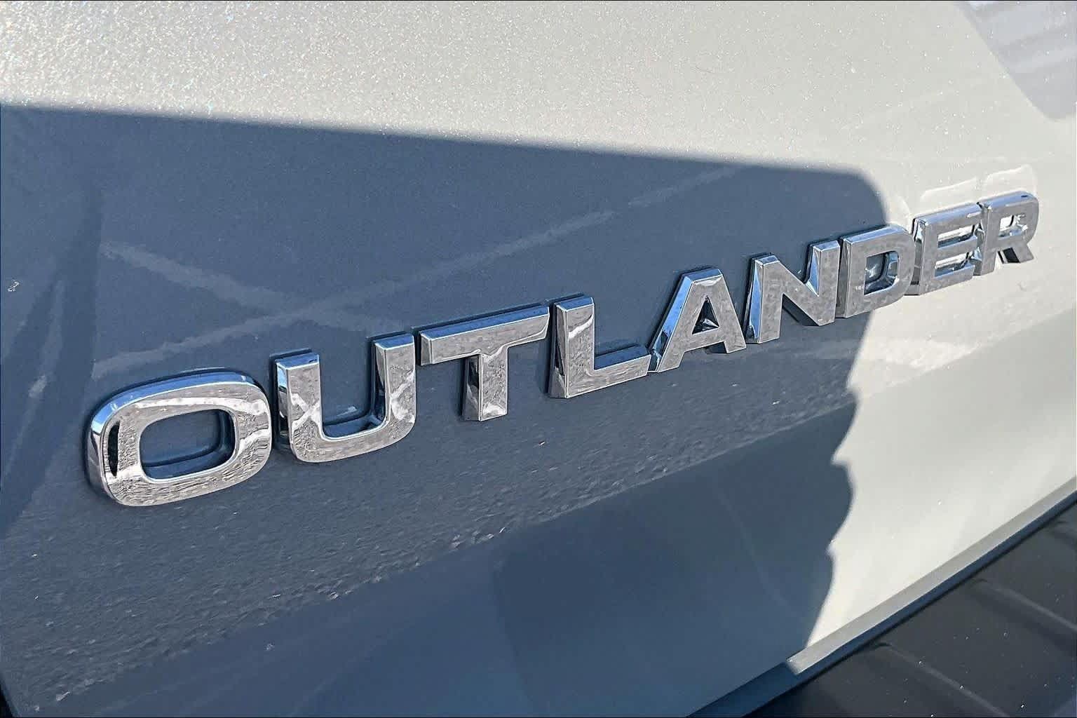 Used 2026 Mitsubishi Outlander AWD image 10
