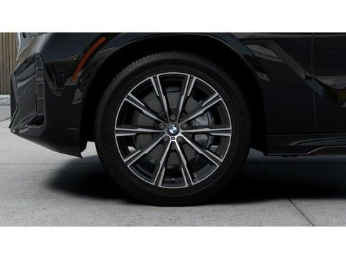 New 2026 BMW X6 xDrive40i w/ Climate Comfort Package image 7