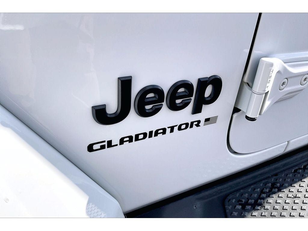 Used 2023 Jeep Gladiator Overland AWD/4WD image 31