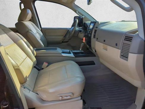 Used 2014 Nissan Titan SL w/ SL Moonroof Package AWD/4WD image 26