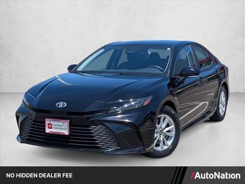 Certified 2025 Toyota Camry LE FWD image 1