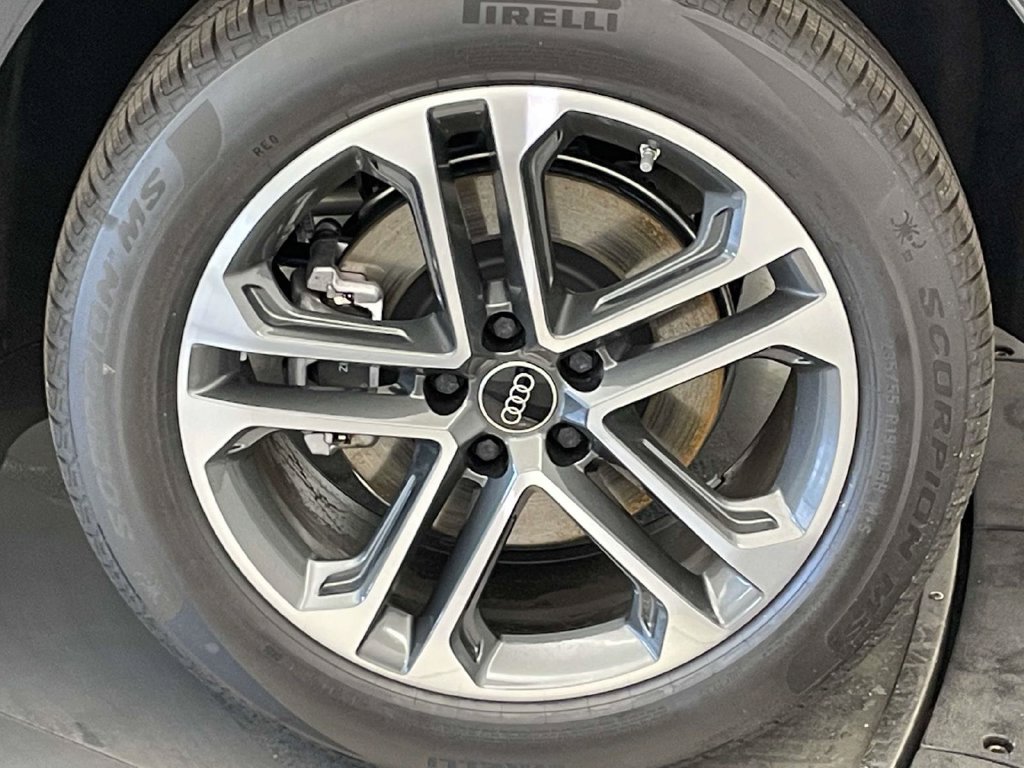 New 2026 Audi Q5 2.0T AWD/4WD image 12