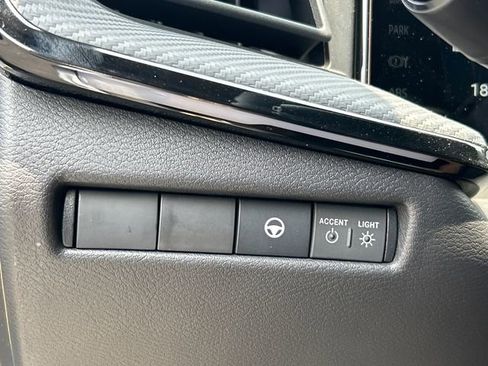 New 2025 Nissan Kicks SR w/ Interior Electronics Package image 20