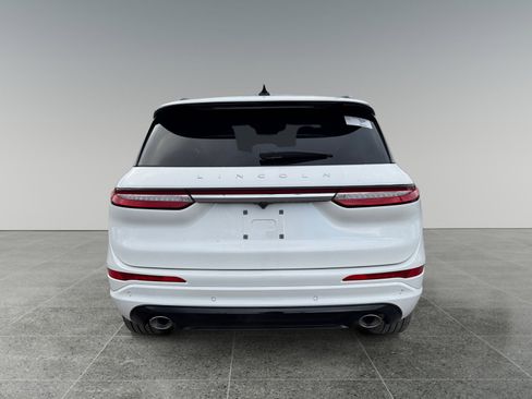 New 2026 Lincoln Corsair Premiere image 4