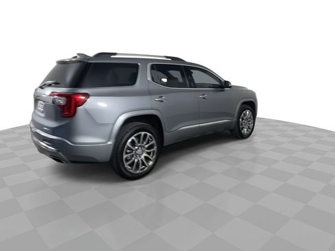 Used 2023 GMC Acadia Denali w/ Denali Ultimate Package image 8