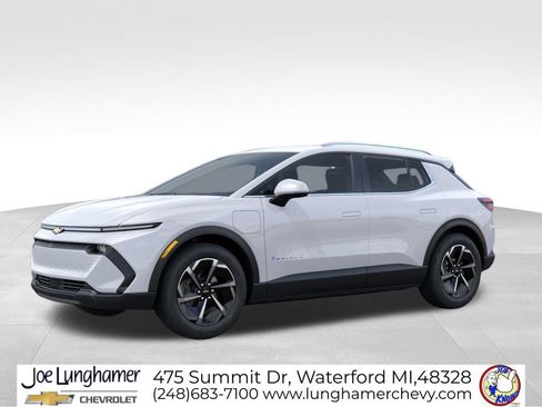 New 2026 Chevrolet Equinox EV LT image 2
