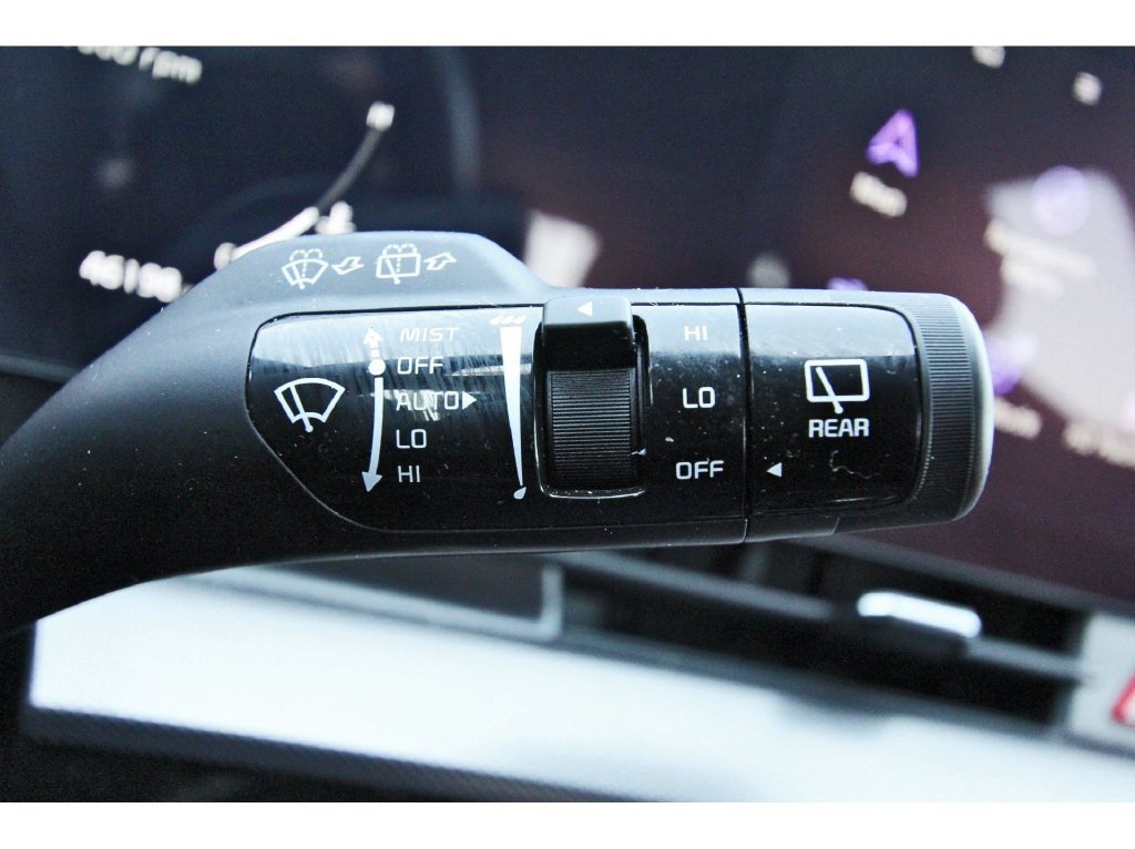 Used 2024 Kia Sportage SX FWD image 18