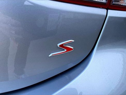 Certified 2021 Kia Rio S image 8