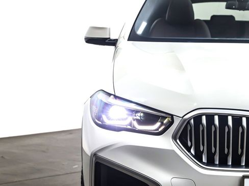 Used 2022 BMW X6 xDrive40i w/ Premium Package image 14