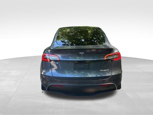 Used 2023 Tesla Model Y Performance AWD/4WD image 4