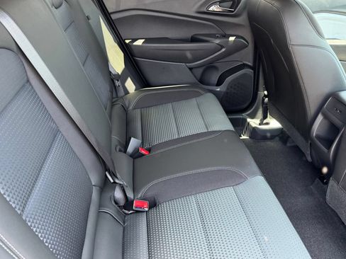 New 2026 Chevrolet Trax LT w/ Midnight Edition FWD image 10