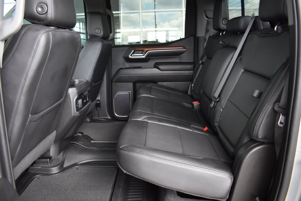 Used 2023 GMC Sierra 1500 Denali w/ Denali Reserve Package AWD/4WD image 15