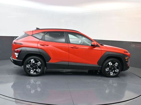 Certified 2025 Hyundai Kona SEL image 3