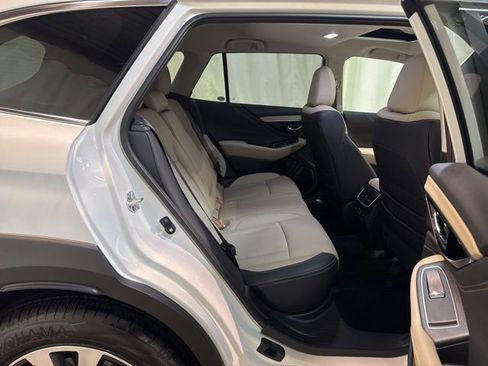 Certified 2025 Subaru Outback Limited image 33