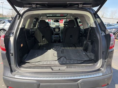 Used 2023 Subaru Ascent Limited w/ Technology Package AWD/4WD image 6
