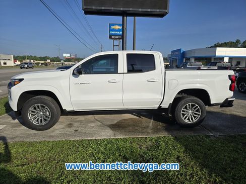 New 2025 Chevrolet Colorado LT w/ LT Convenience Package image 4