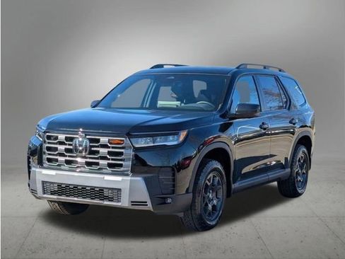 New 2026 Honda Pilot TrailSport image 1