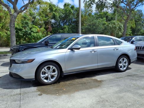 Used 2024 Honda Accord LX image 8