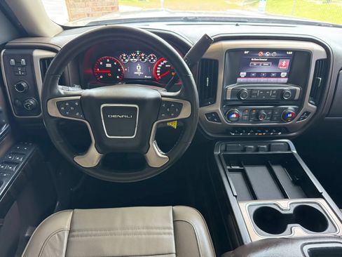 Used 2015 GMC Sierra 1500 Denali w/ Driver Alert Package AWD/4WD image 21