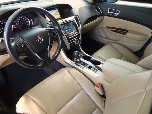 Used 2018 Acura TLX w/ Technology Package FWD image 12