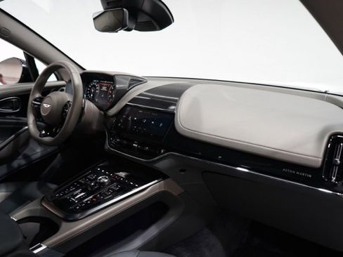 Used 2025 Aston Martin DBX 707 image 20