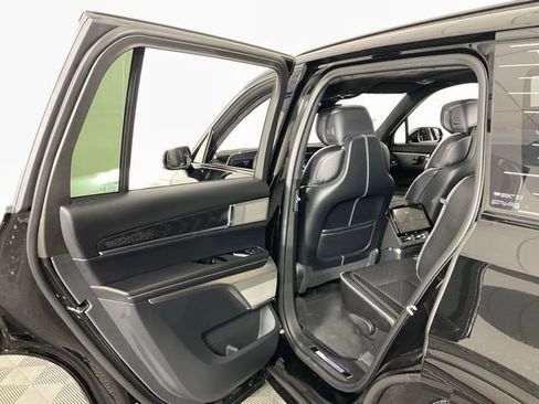 New 2026 Cadillac Vistiq Platinum image 27