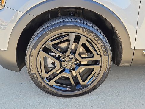 Used 2023 Kia Telluride SX Prestige X-Line image 5