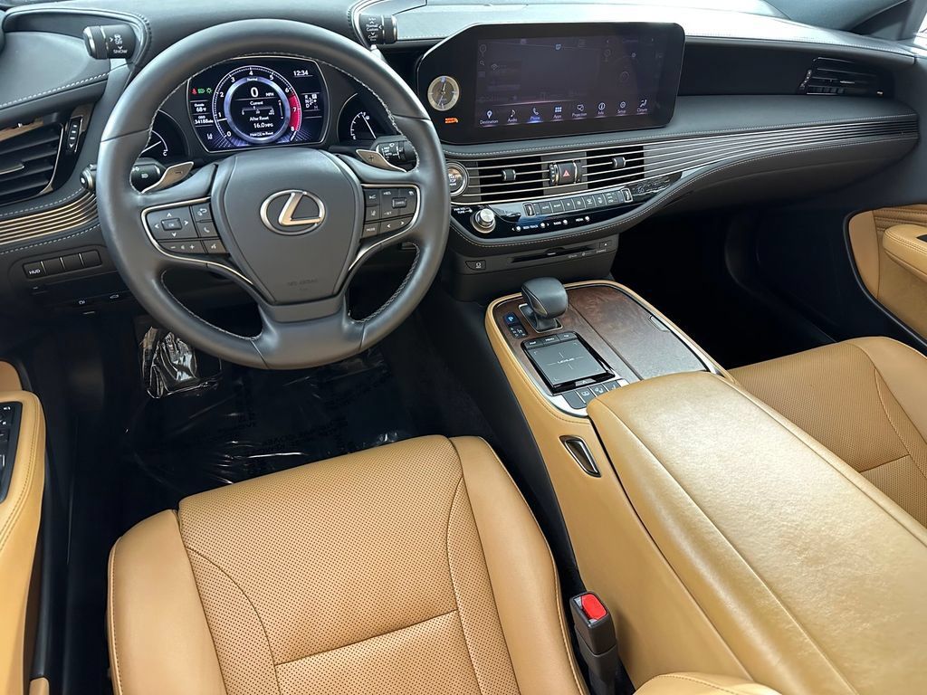 Used 2022 Lexus LS 500 AWD image 36