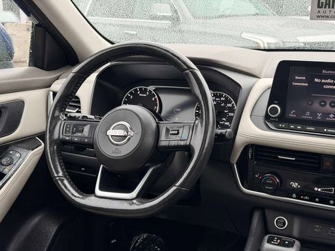 Used 2023 Nissan Rogue SV w/ SV Premium Package image 35