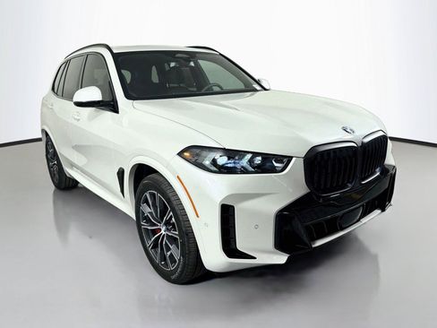 New 2026 BMW X5 sDrive40i w/ M Sport Package RWD image 3