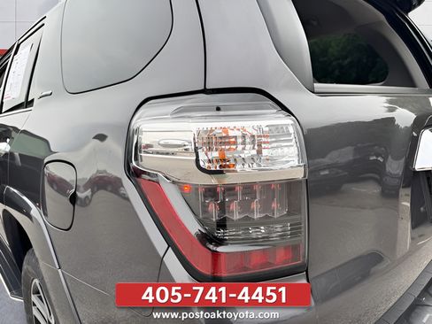 Used 2021 Toyota 4Runner Limited AWD/4WD image 35
