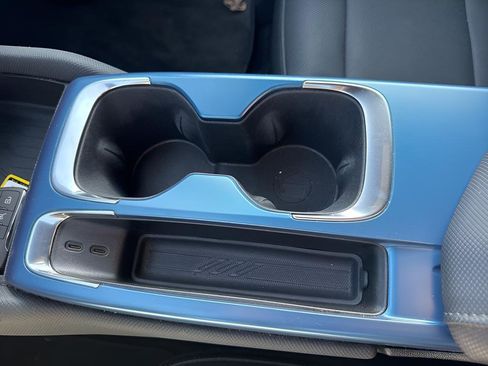 Used 2025 Chevrolet Equinox EV LT w/ Convenience Package image 21