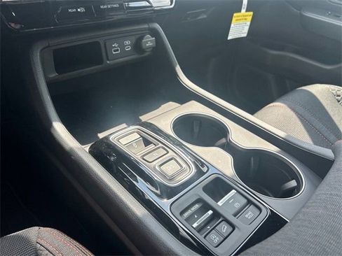 New 2025 Honda Pilot Sport image 18