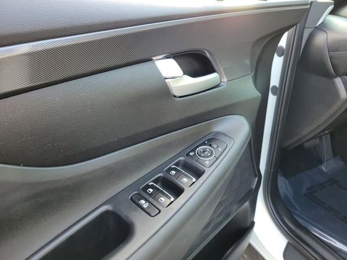 Used 2023 Hyundai Santa Fe SEL image 18