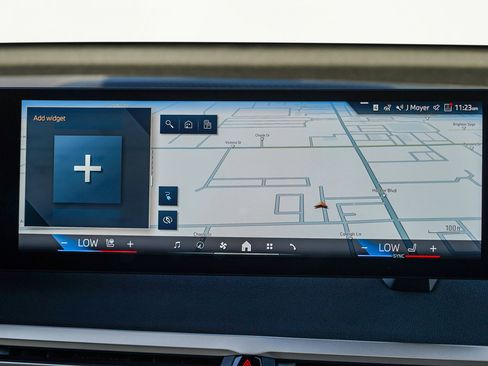 Used 2025 BMW iX xDrive50 image 15