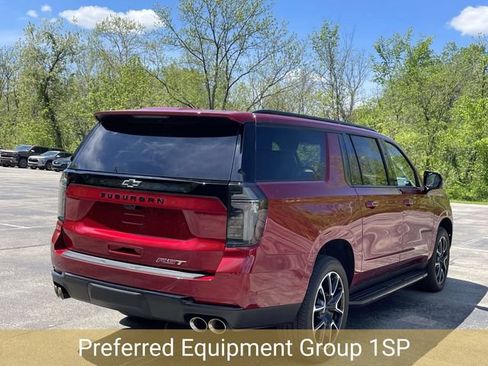 Certified 2025 Chevrolet Suburban RST AWD/4WD image 4